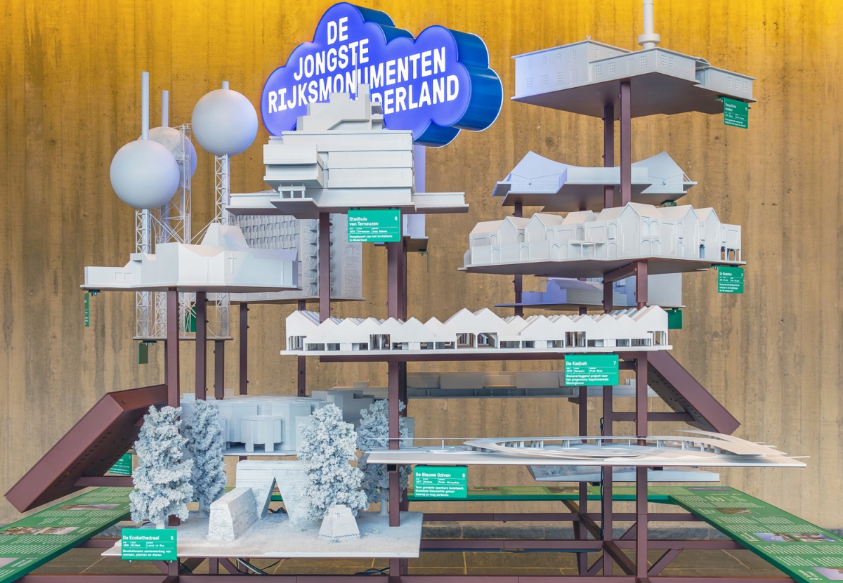 De maquette met linksonder een deel van de ecokathedraal in Mildam