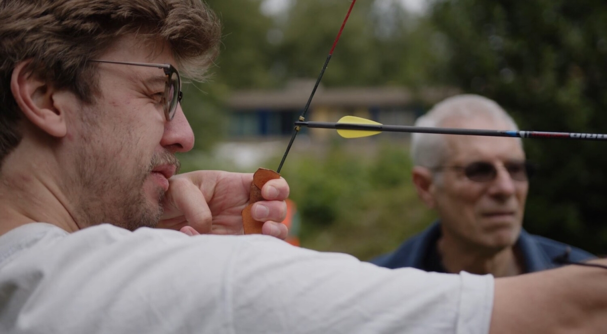 04 video still le roy gebied groningen 50 jaar boogschieten